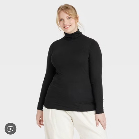 Universal Thread Tops - Universal thread women’s long sleeve featherweight turtleneck 2X